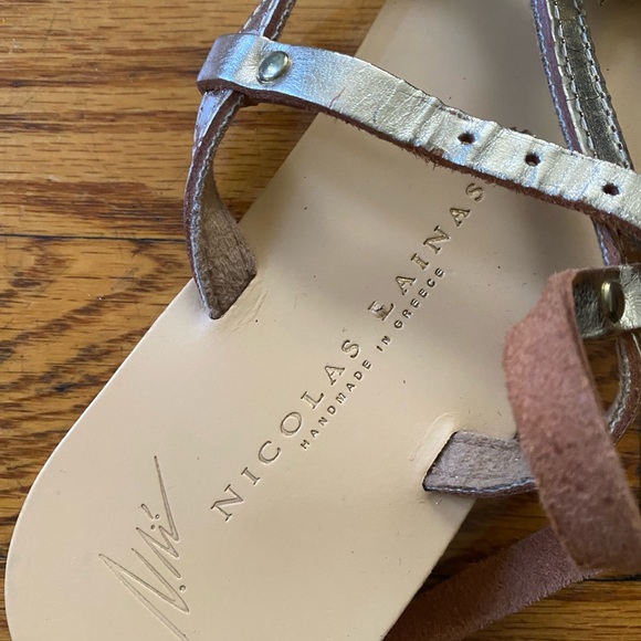 Beautiful starfish detail handmade sandal - Picture 3 of 4